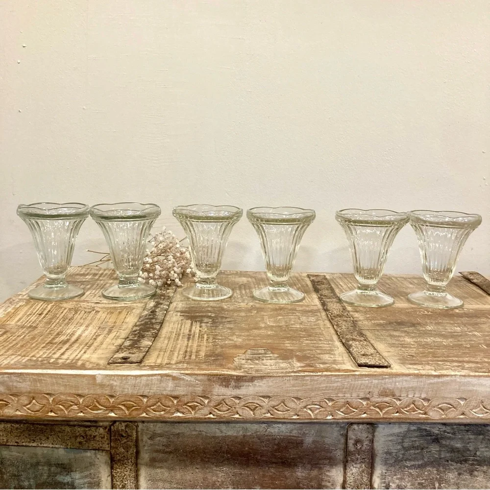6 Vintage Ice Cream Sundae Glasses Ribbed Scalloped Edge 5